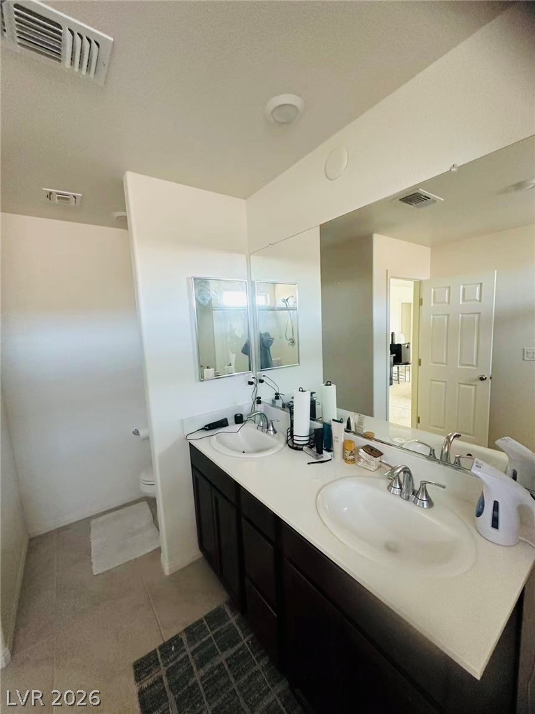 8748 Crestwood Hills Street Las Vegas NV 89113