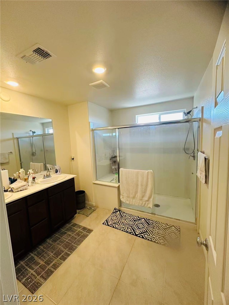 8748 Crestwood Hills Street Las Vegas NV 89113