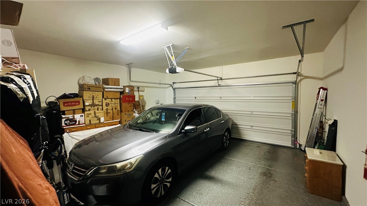 8748 Crestwood Hills Street Las Vegas NV 89113