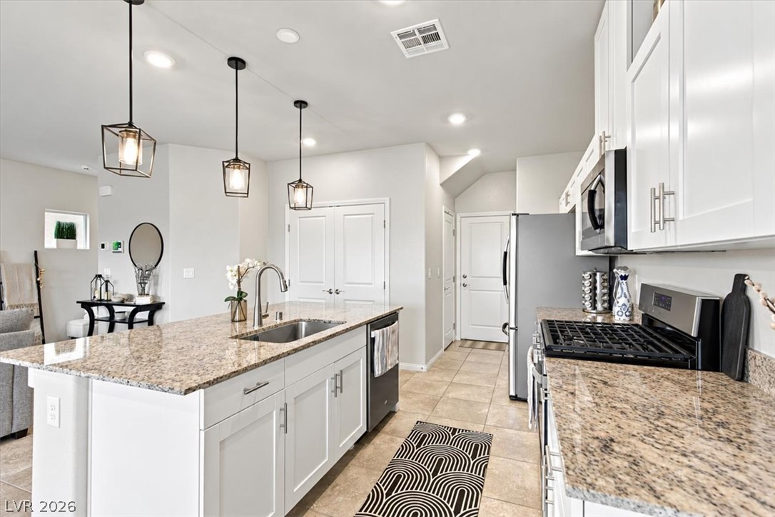 7834 Morganite Avenue Las Vegas NV 89113