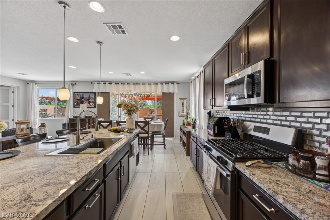 6544 Towerstone Street North Las Vegas NV 89084