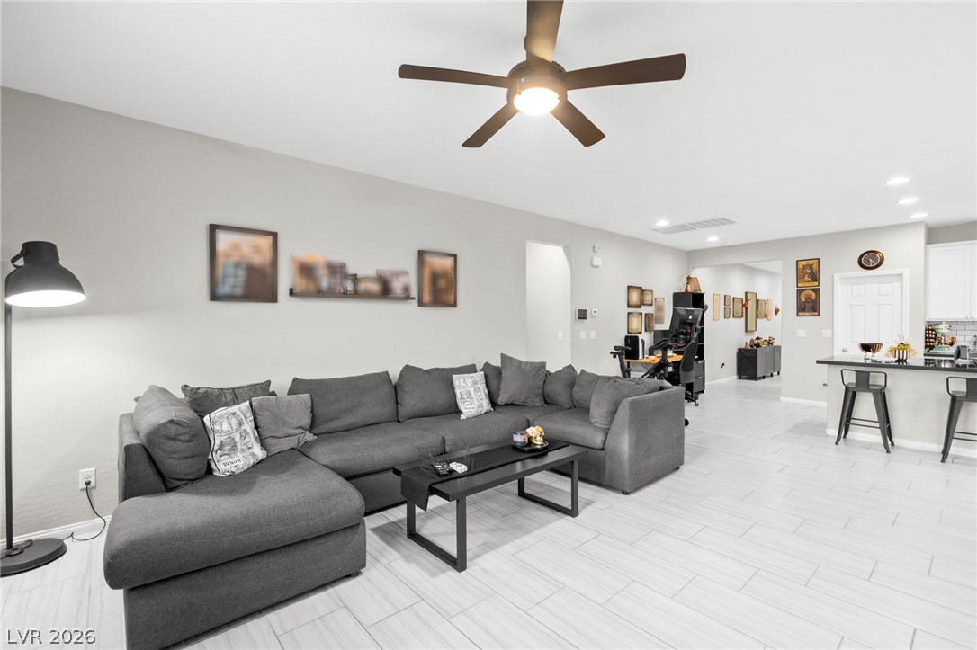 7148 Flora Lam Street Las Vegas NV 89166