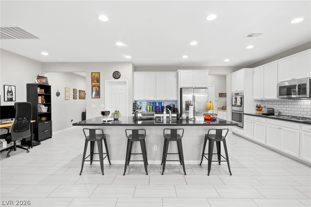 7148 Flora Lam Street Las Vegas NV 89166