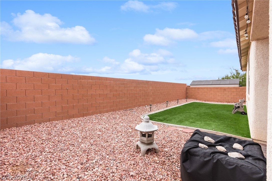 7148 Flora Lam Street Las Vegas NV 89166