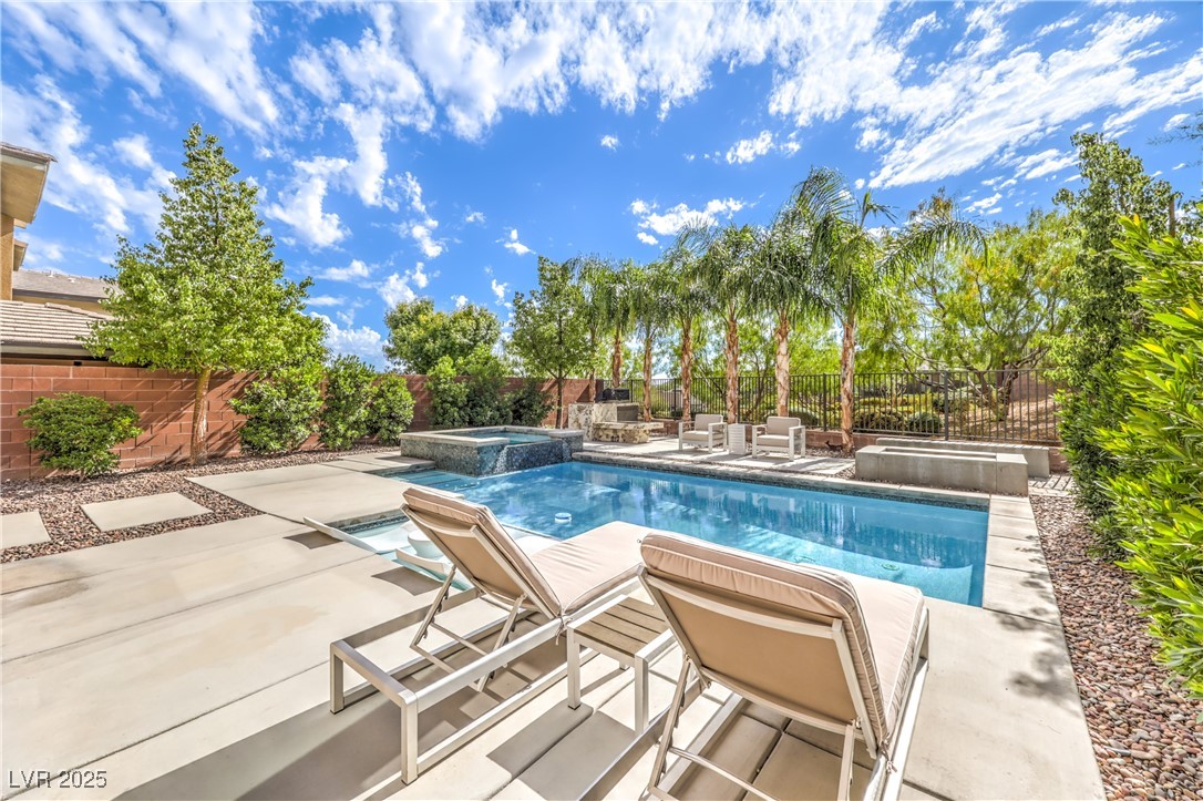 10337 Kesington Drive Las Vegas NV 89135
