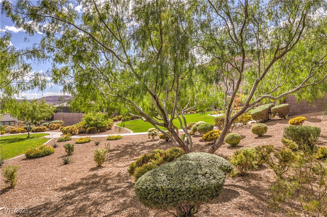 10337 Kesington Drive Las Vegas NV 89135