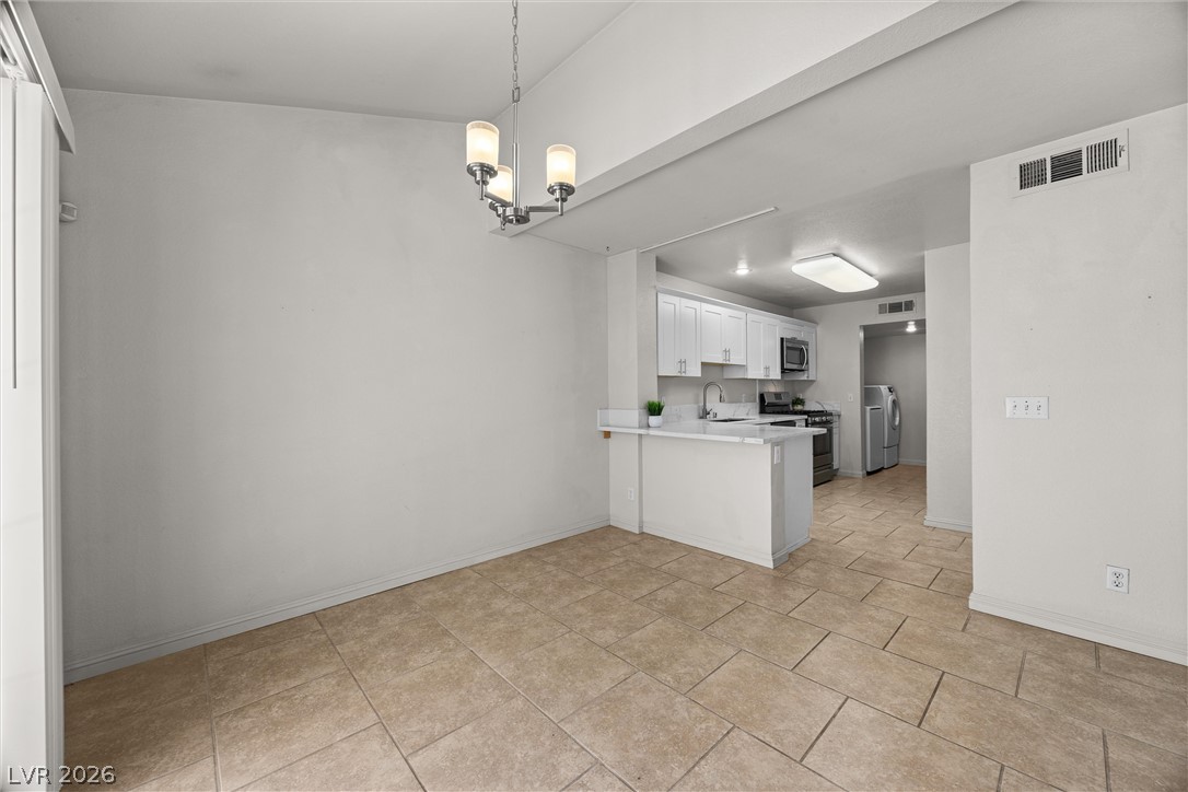 7912 Laurena Avenue Las Vegas NV 89147