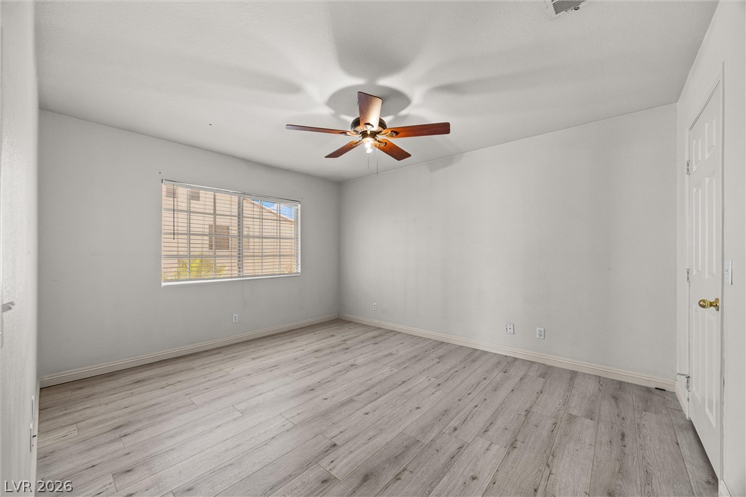 7912 Laurena Avenue Las Vegas NV 89147