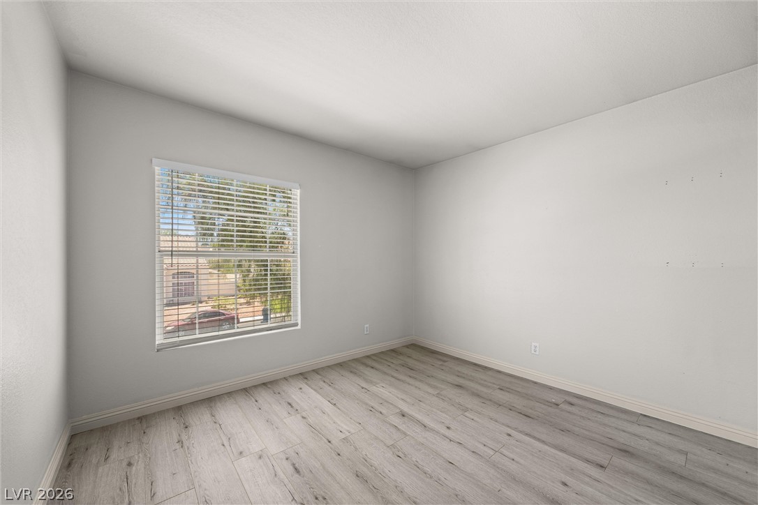 7912 Laurena Avenue Las Vegas NV 89147