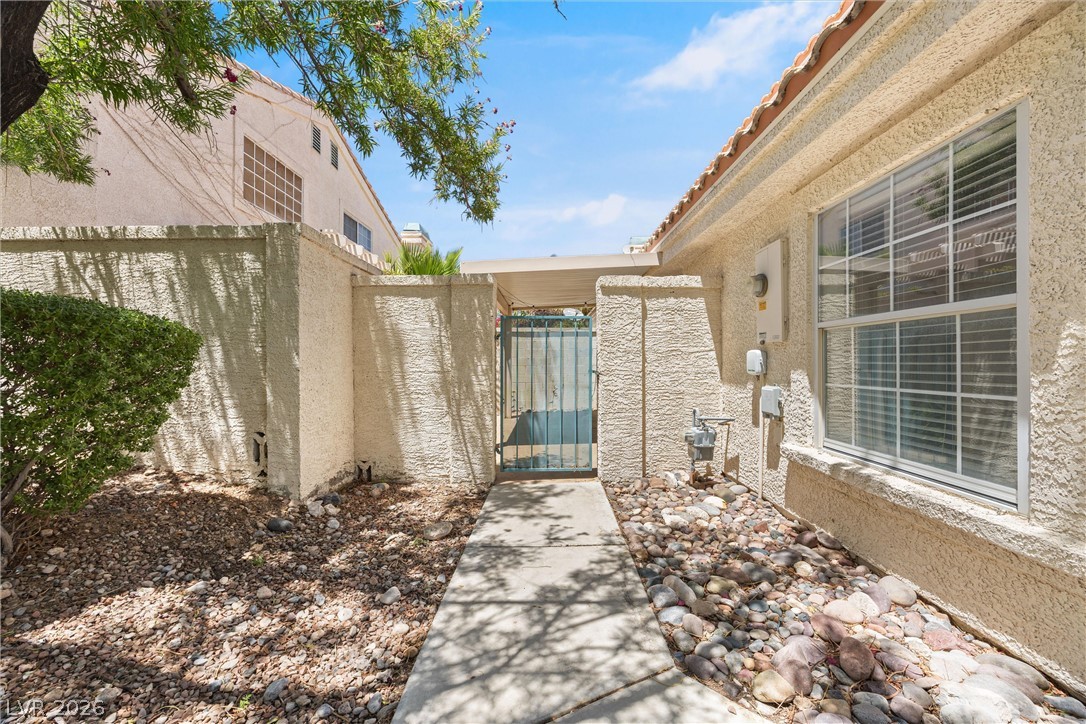 7912 Laurena Avenue Las Vegas NV 89147
