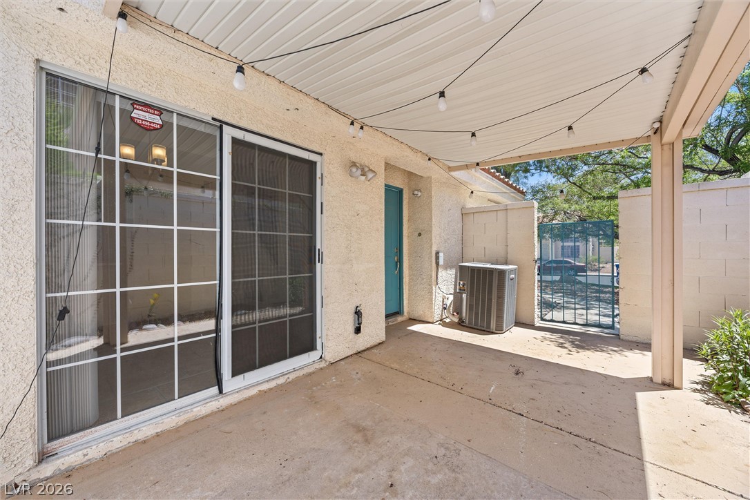 7912 Laurena Avenue Las Vegas NV 89147