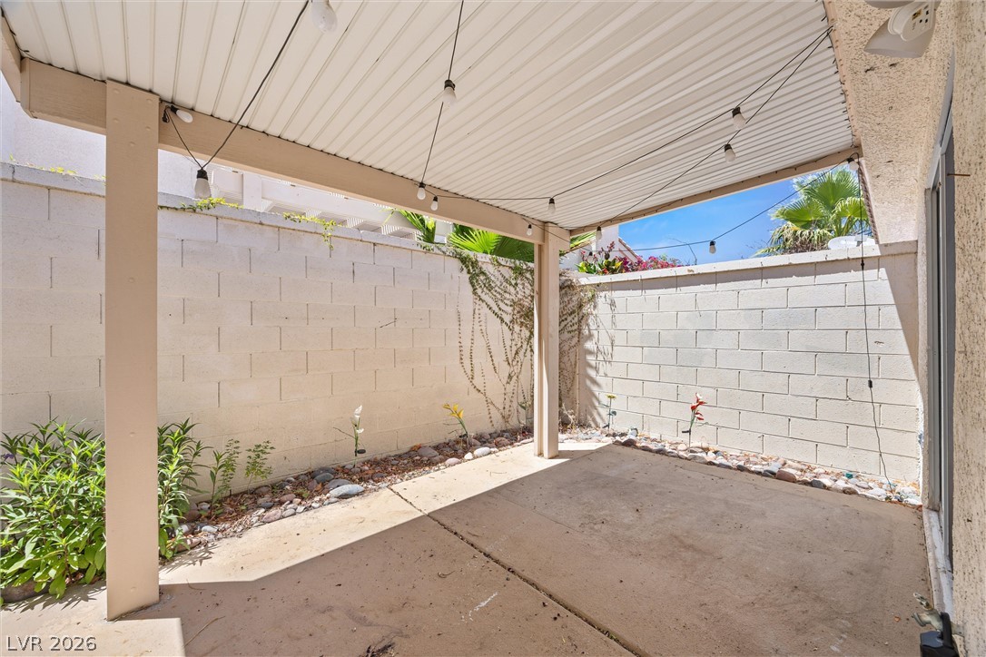 7912 Laurena Avenue Las Vegas NV 89147