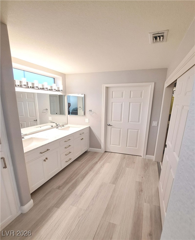 10033 Woodhouse Drive Las Vegas NV 89134