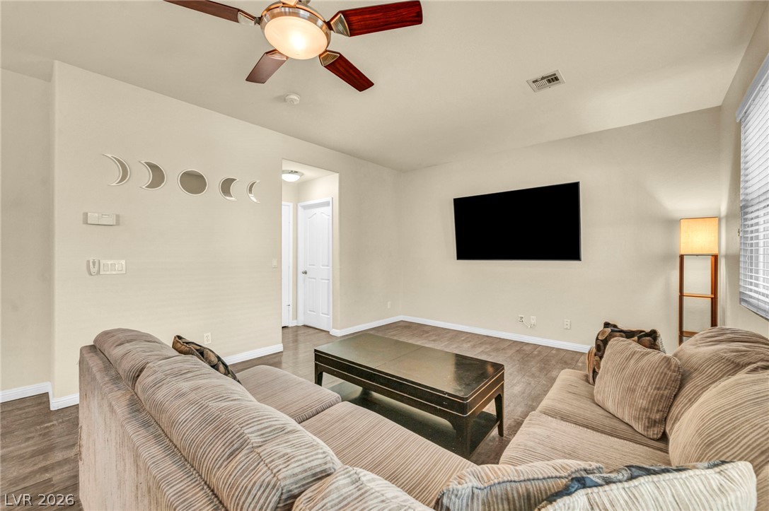 10111 Lookout Bridge Street Las Vegas NV 89183