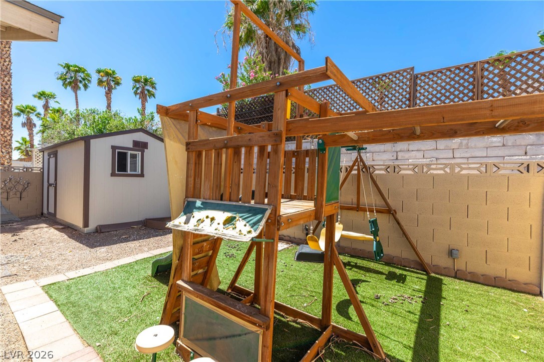2412 Cherrywood Street Las Vegas NV 89108