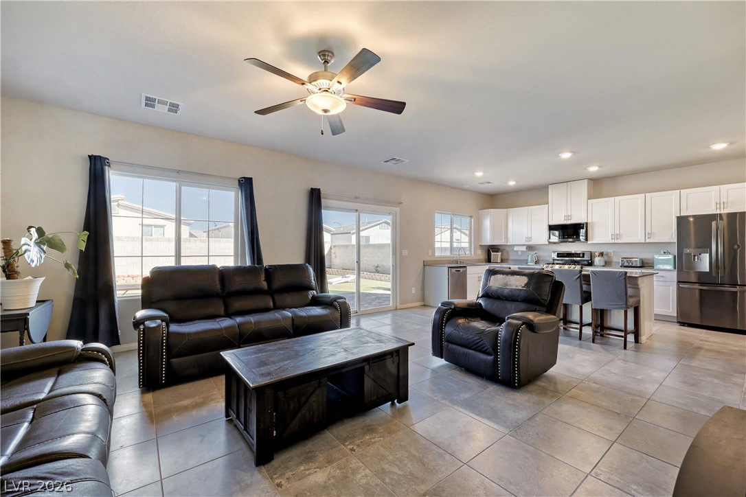 7908 Stone Forest Street North Las Vegas NV 89084