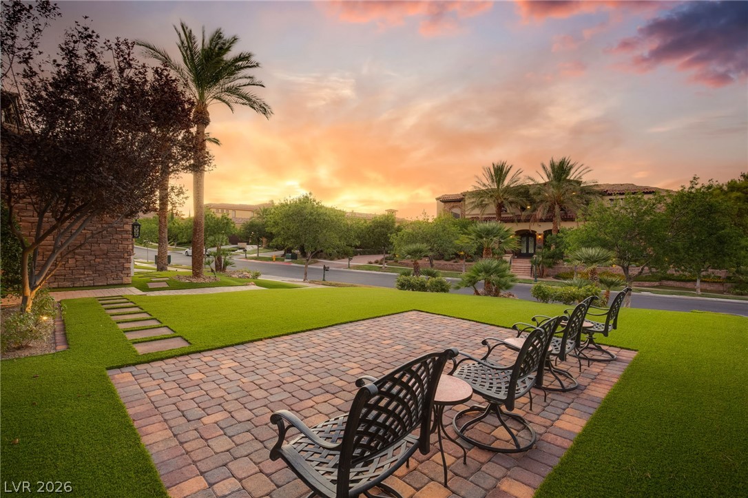 25 Pebble Dunes Court Las Vegas NV 89141