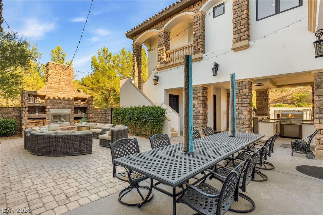 25 Pebble Dunes Court Las Vegas NV 89141