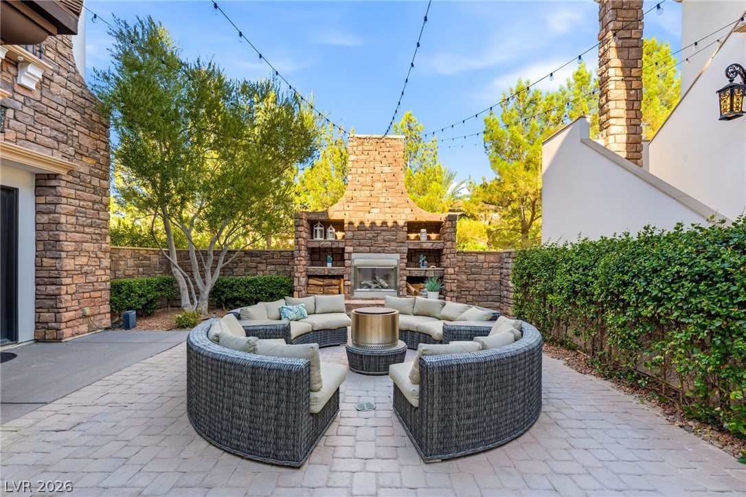 25 Pebble Dunes Court Las Vegas NV 89141