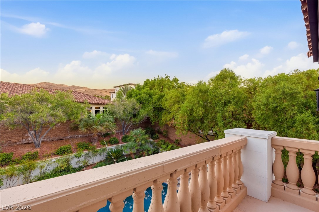 25 Pebble Dunes Court Las Vegas NV 89141