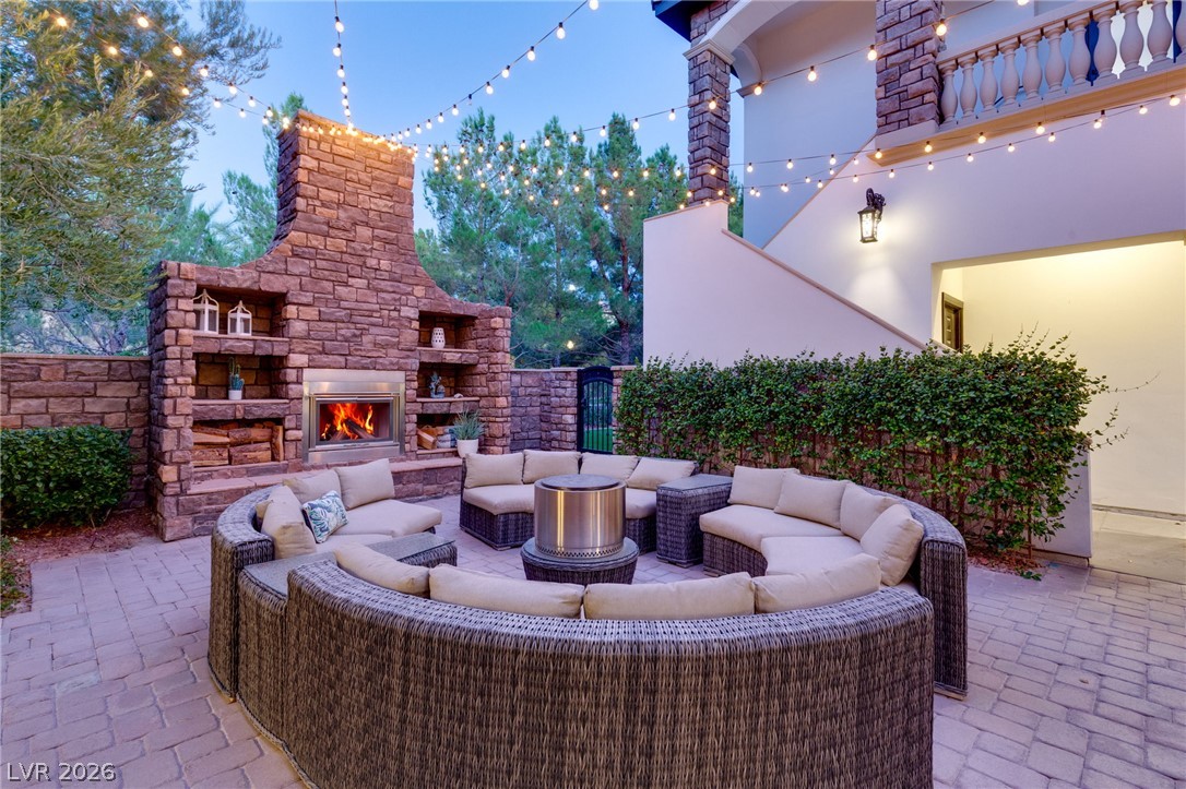25 Pebble Dunes Court Las Vegas NV 89141
