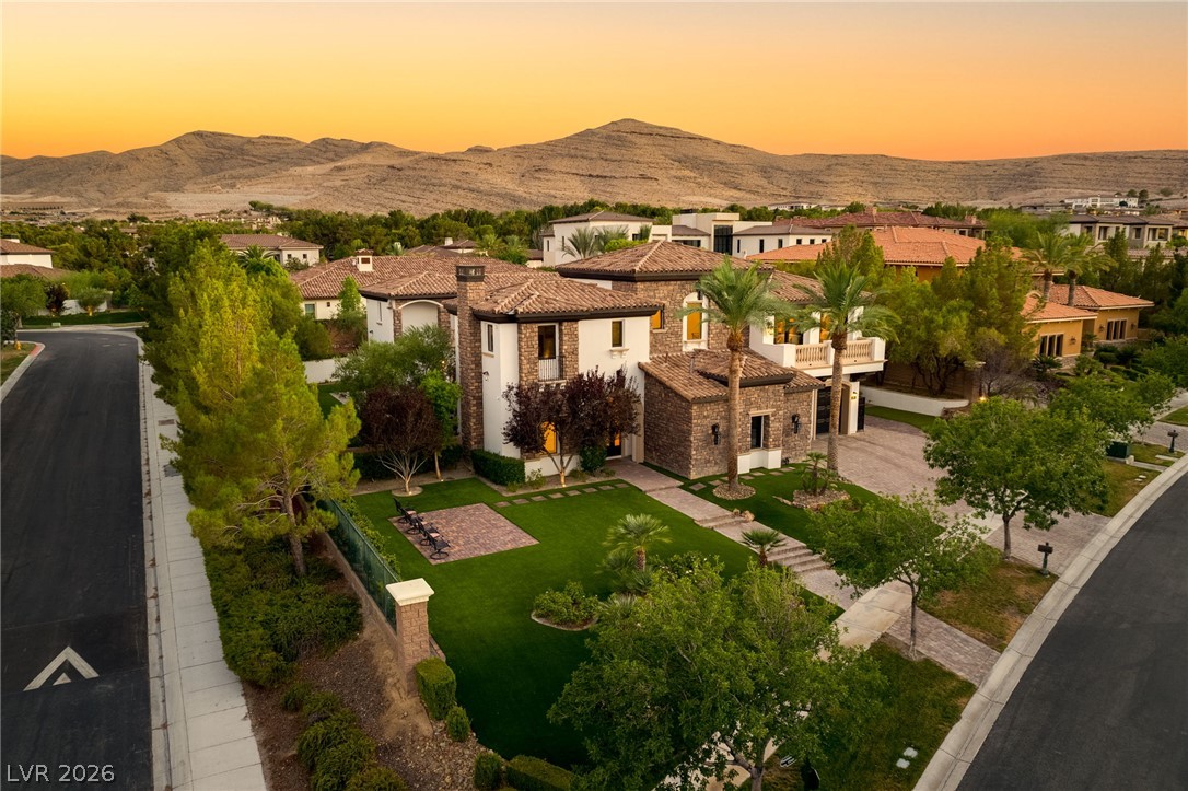 25 Pebble Dunes Court Las Vegas NV 89141