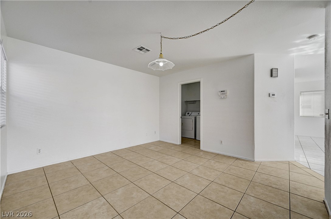6393 Venus Vale Court Las Vegas NV 89156