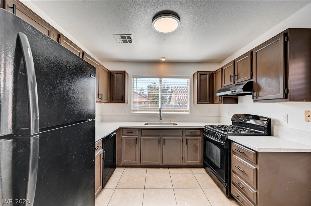 6393 Venus Vale Court Las Vegas NV 89156