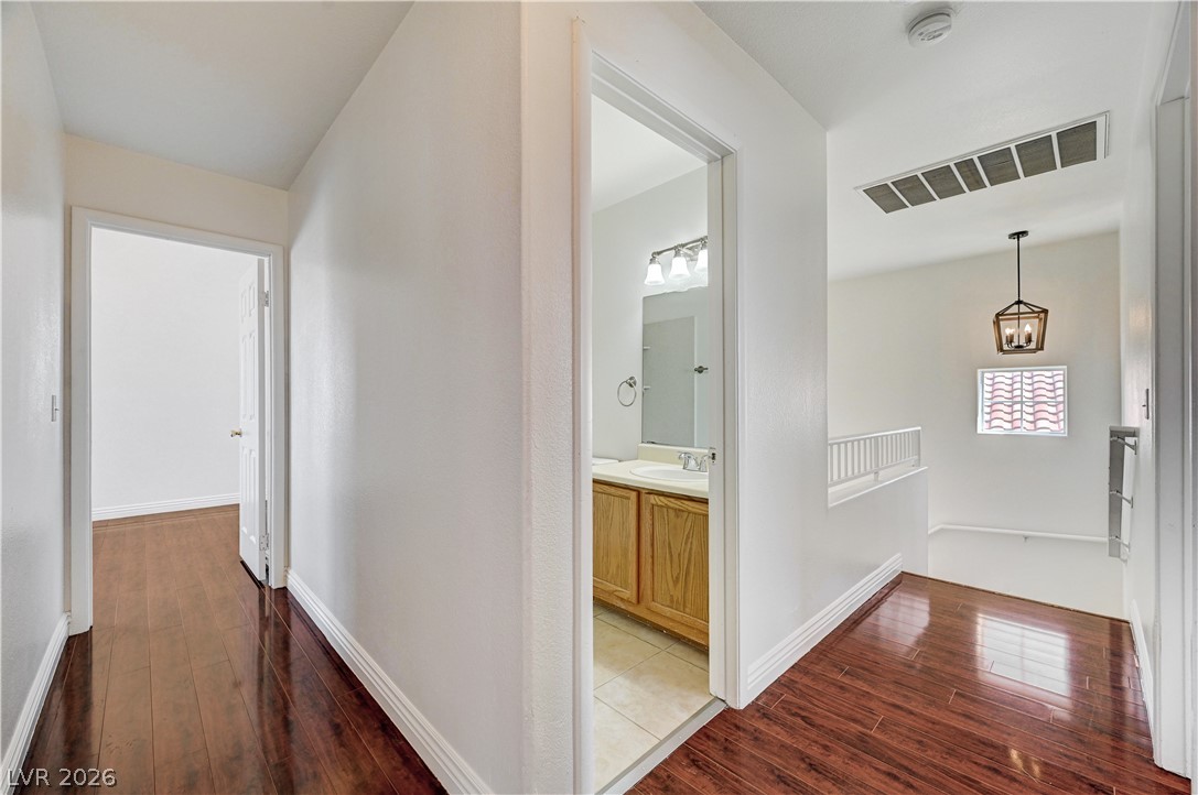 6393 Venus Vale Court Las Vegas NV 89156