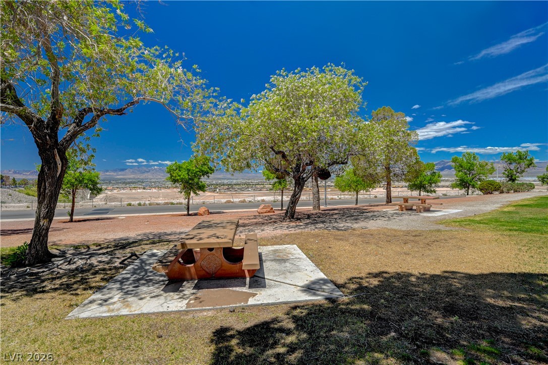 6393 Venus Vale Court Las Vegas NV 89156