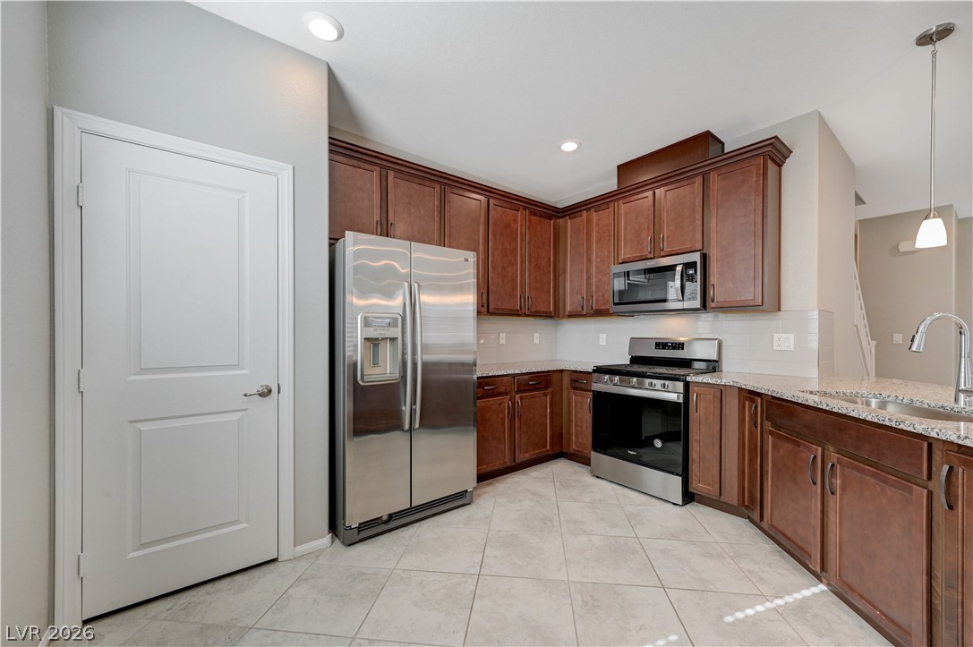 9658 Eamont River Street Las Vegas NV 89178