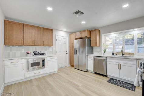 6987 Emerald Springs Lane Las Vegas NV 89113