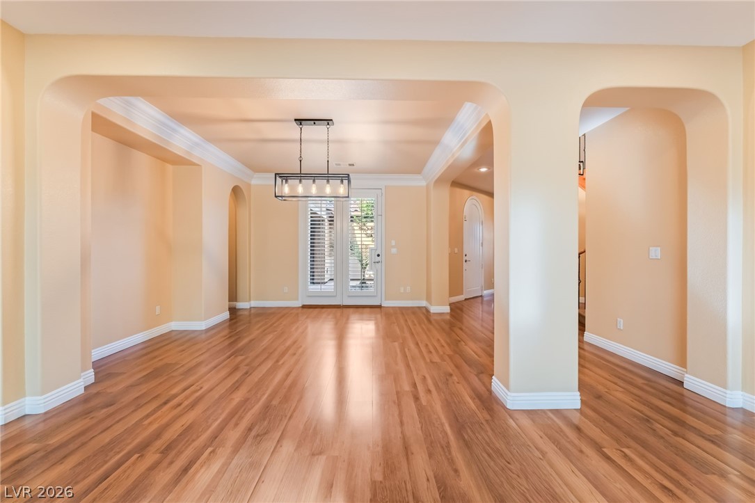 7702 Bear Ridge Street Las Vegas NV 89113
