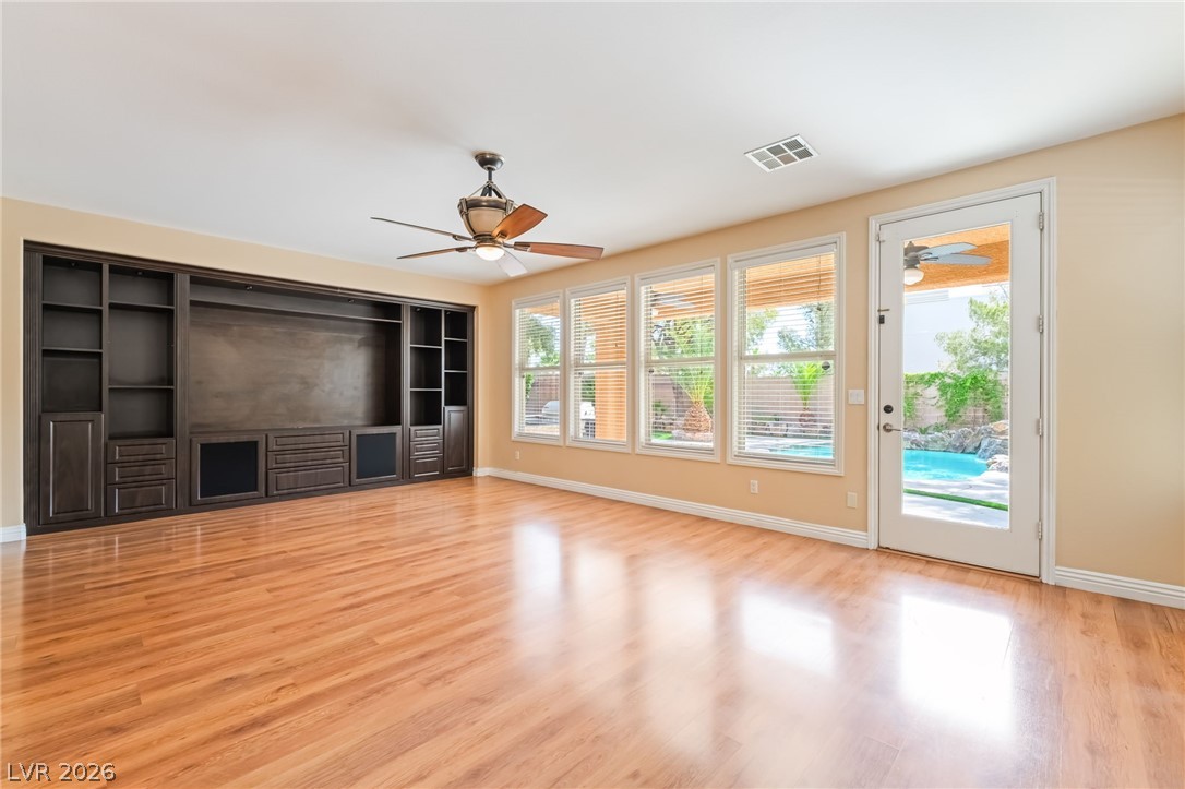 7702 Bear Ridge Street Las Vegas NV 89113