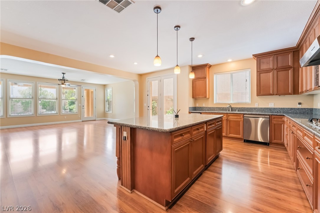 7702 Bear Ridge Street Las Vegas NV 89113