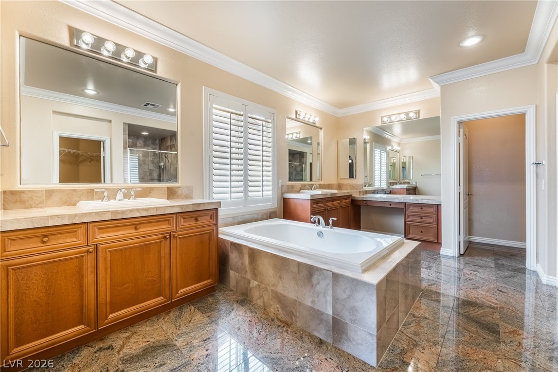 7702 Bear Ridge Street Las Vegas NV 89113