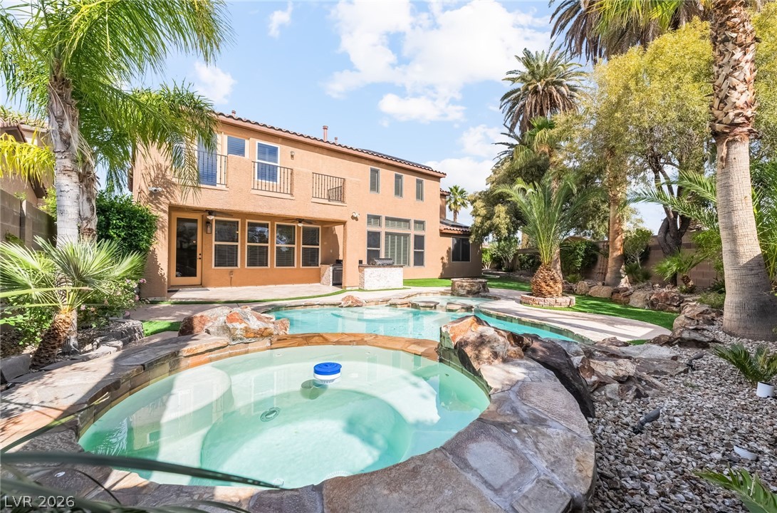 7702 Bear Ridge Street Las Vegas NV 89113