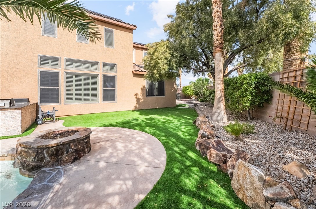 7702 Bear Ridge Street Las Vegas NV 89113