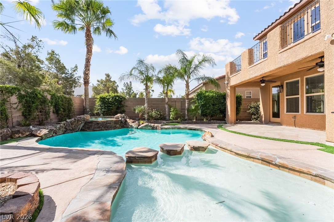 7702 Bear Ridge Street Las Vegas NV 89113