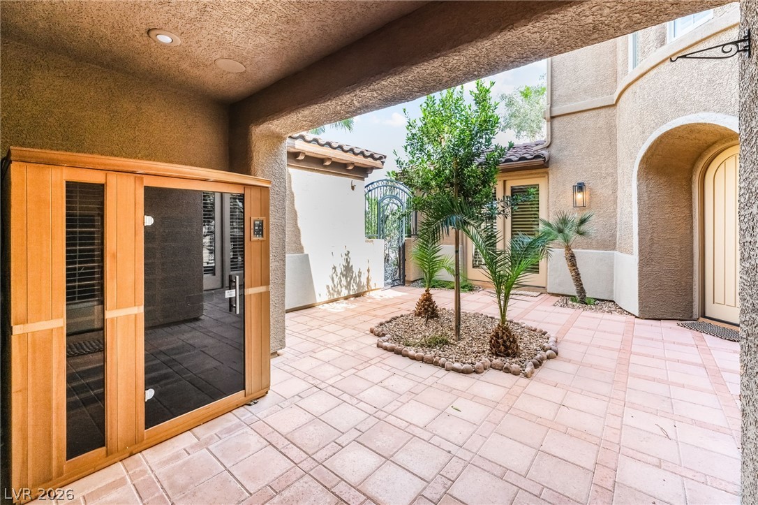 7702 Bear Ridge Street Las Vegas NV 89113