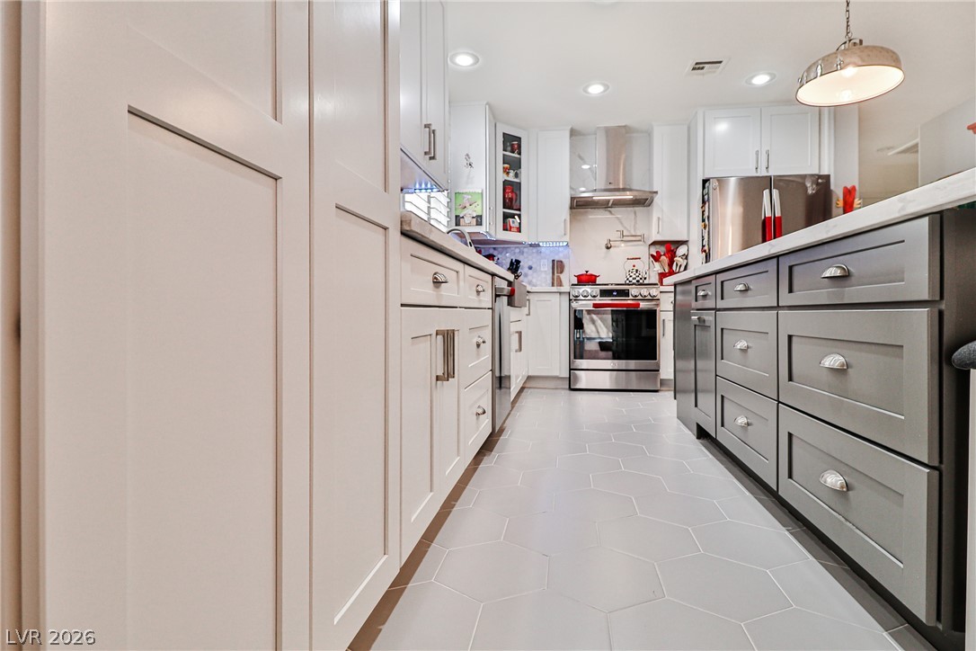 10801 Wallflower Avenue Las Vegas NV 89135