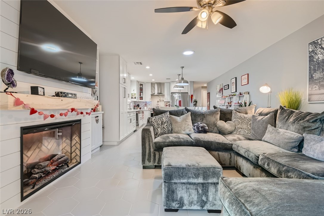 10801 Wallflower Avenue Las Vegas NV 89135