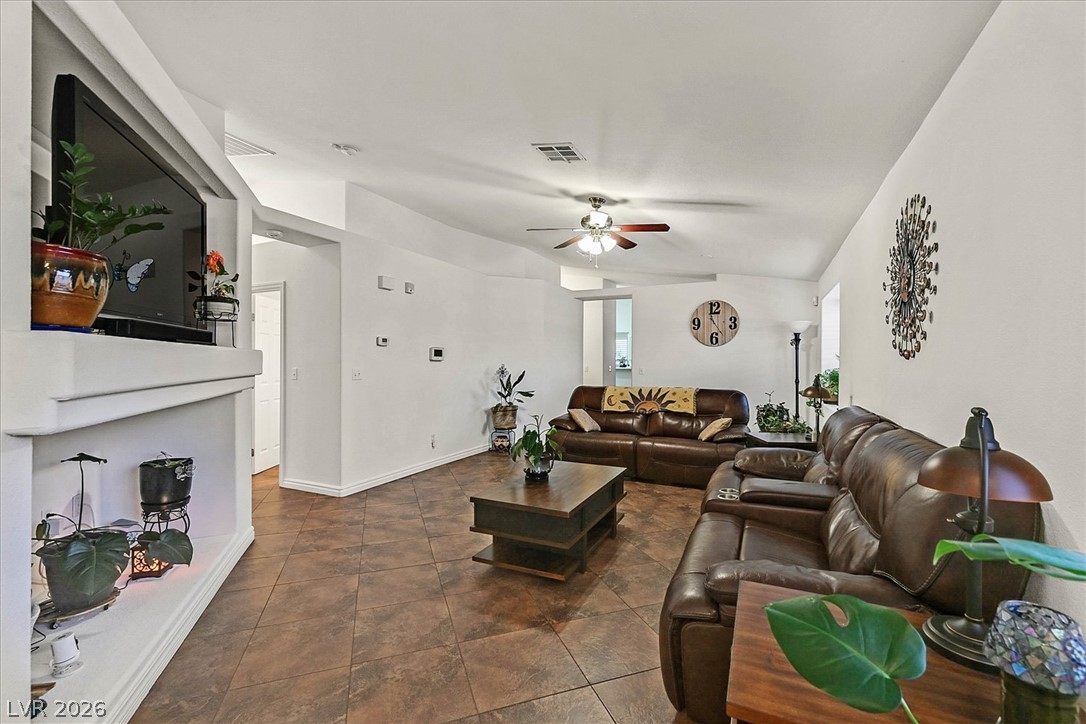4940 Jimmy Buffet Street North Las Vegas NV 89031