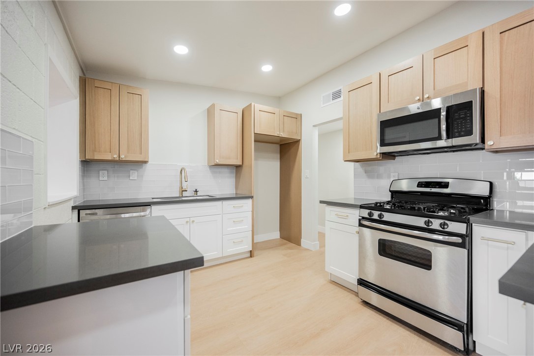 2601 Reynolds Avenue North Las Vegas NV 89030