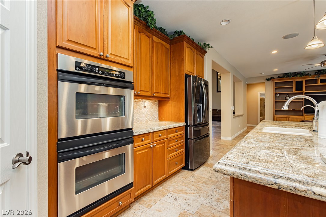 7427 Tomahawk Bend Avenue Las Vegas NV 89113