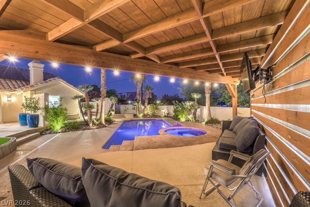 5215 North Riley Street Las Vegas NV 89149