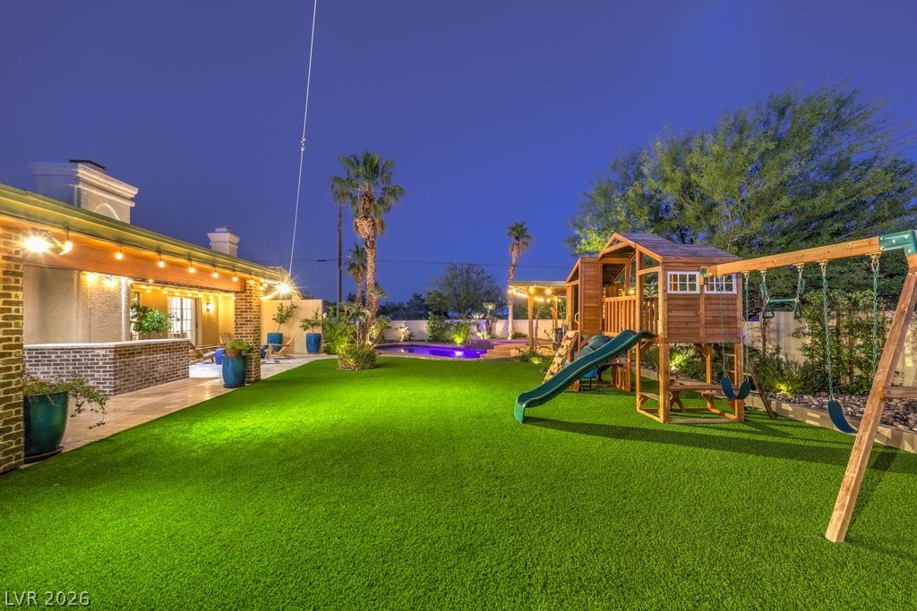5215 North Riley Street Las Vegas NV 89149