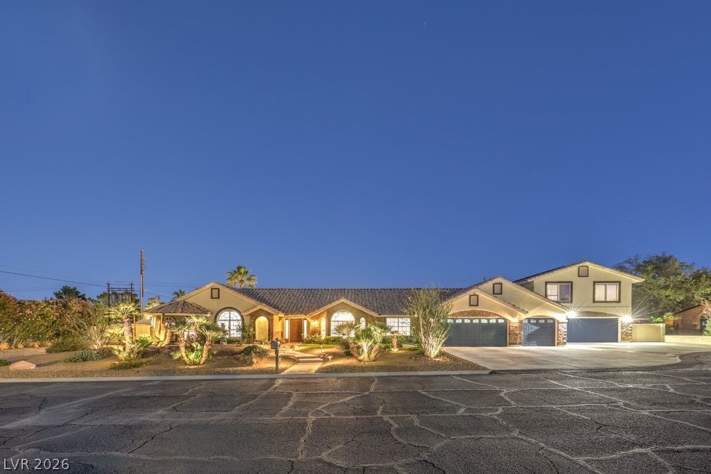 5215 North Riley Street Las Vegas NV 89149