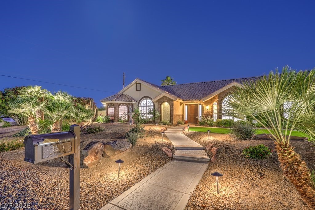 5215 North Riley Street Las Vegas NV 89149