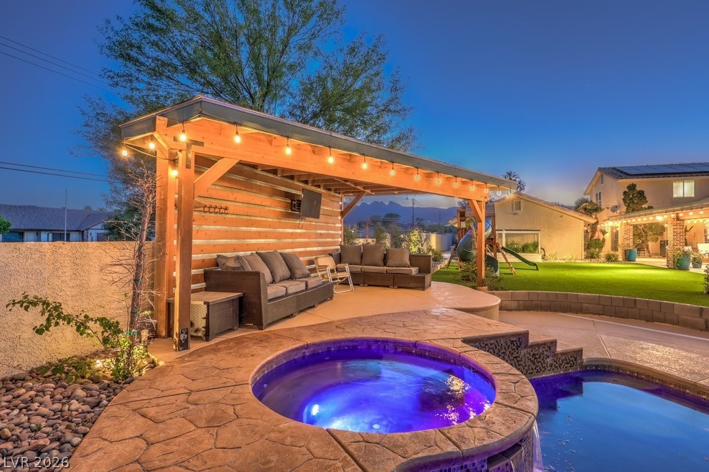5215 North Riley Street Las Vegas NV 89149